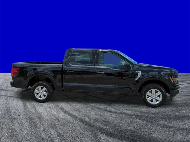 New 2026 Agate Black Metallic Ford XLT image 3