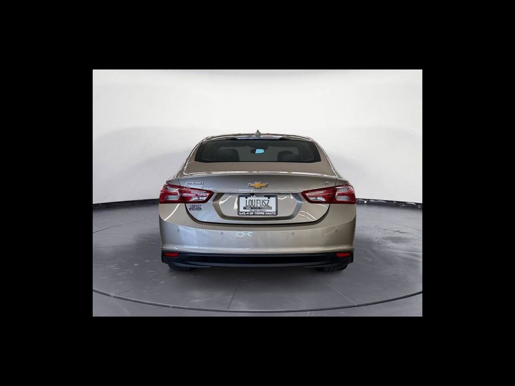 Used 2024 Gray Chevrolet LT image 5