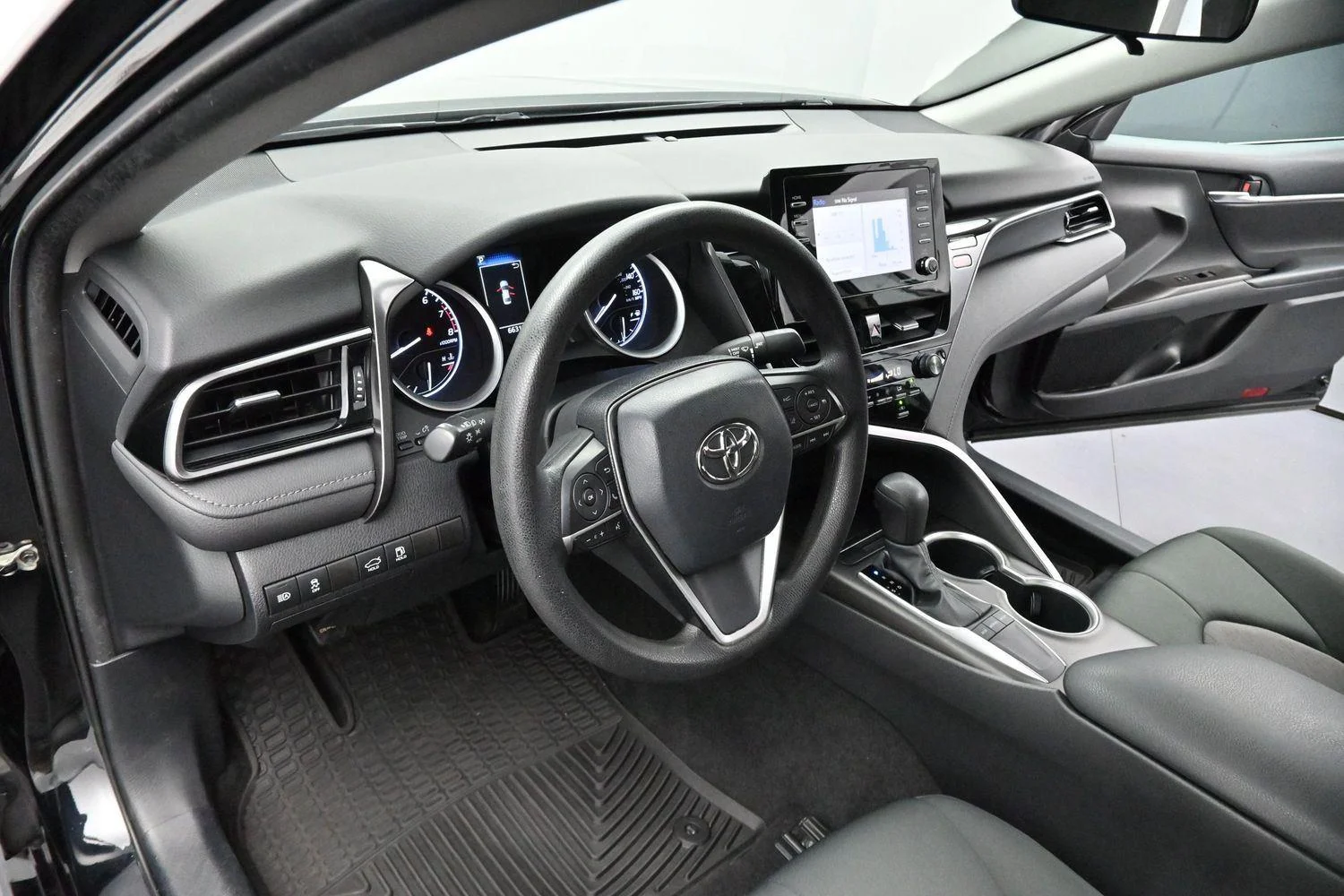 Used 2022 Midnight Black Metallic Toyota LE image 12