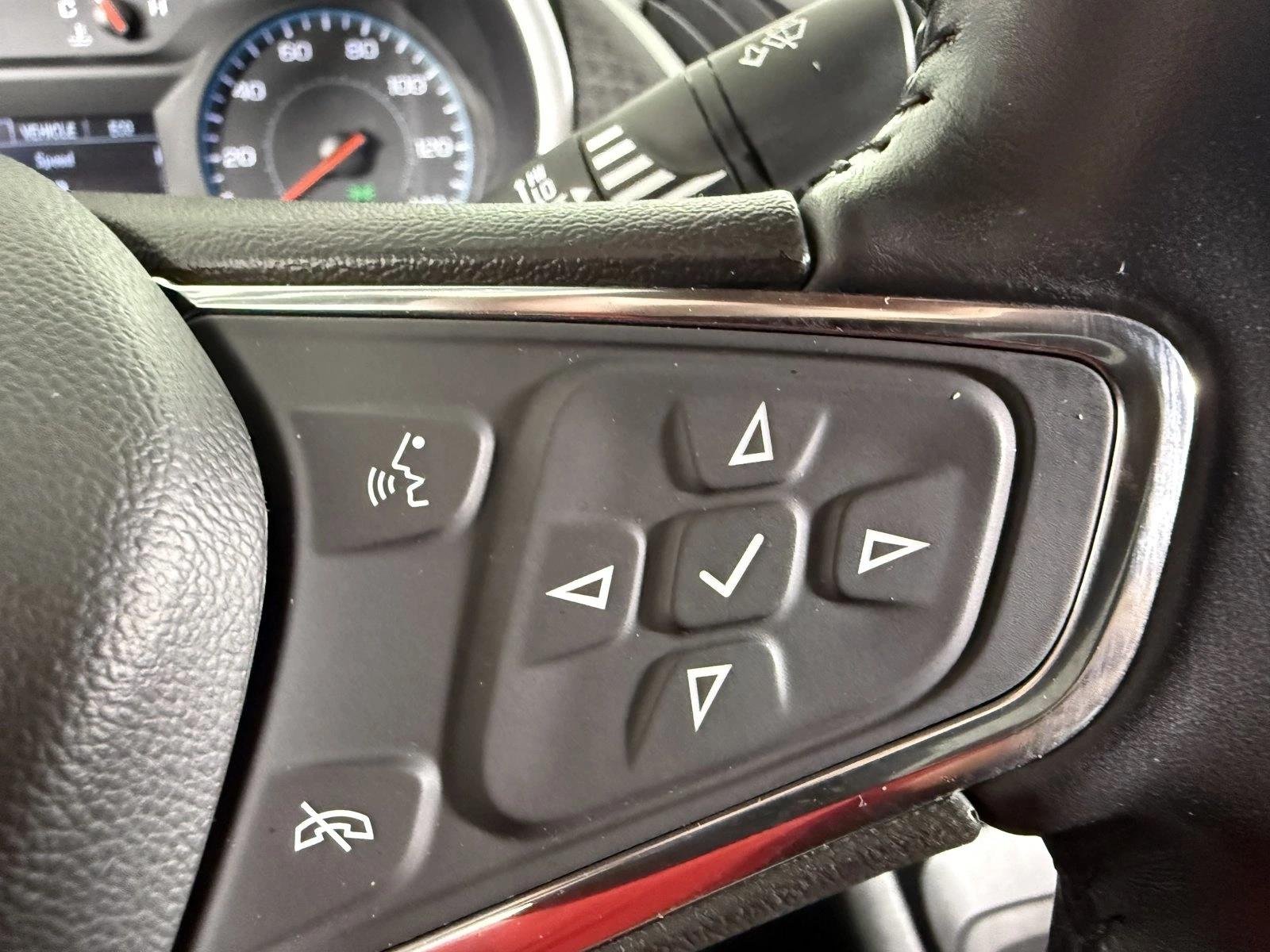 Used 2021 Summit White Chevrolet RS image 6