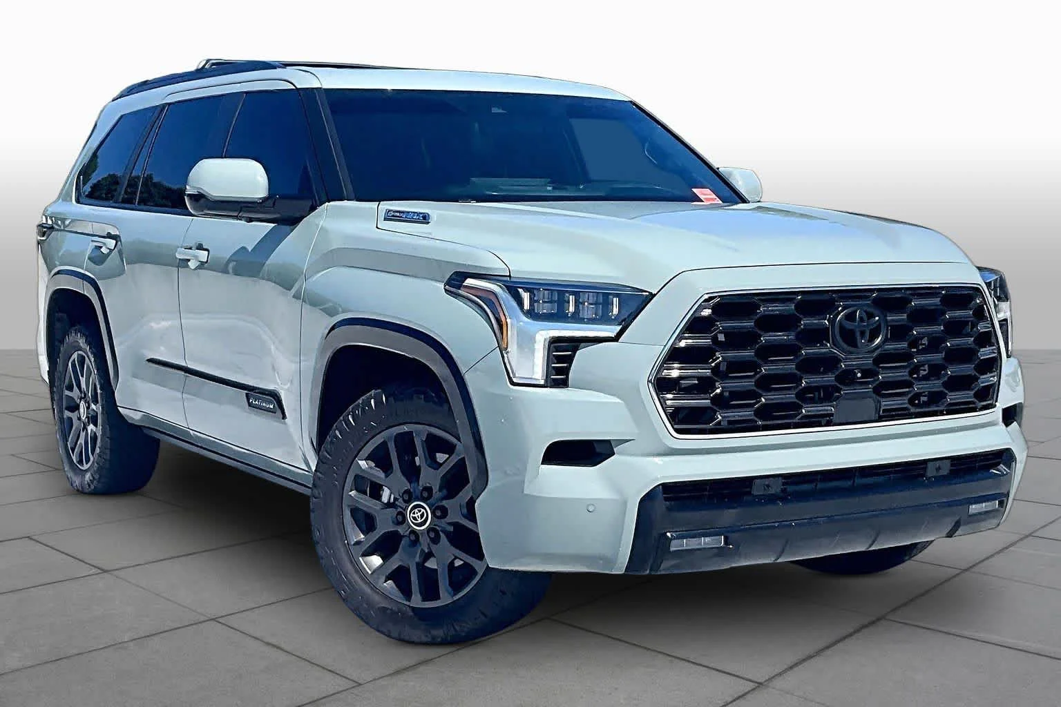 Used 2024 Lunar Rock Toyota Platinum image 3