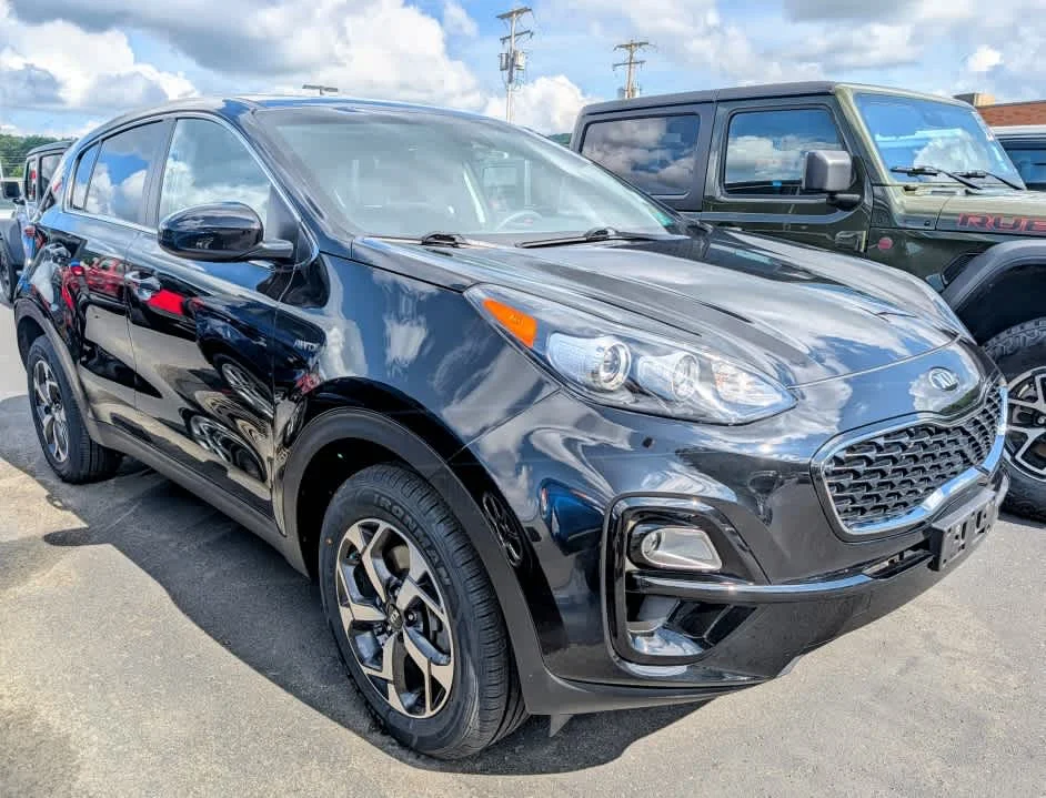 Used 2021 Black Cherry Kia LX image 7