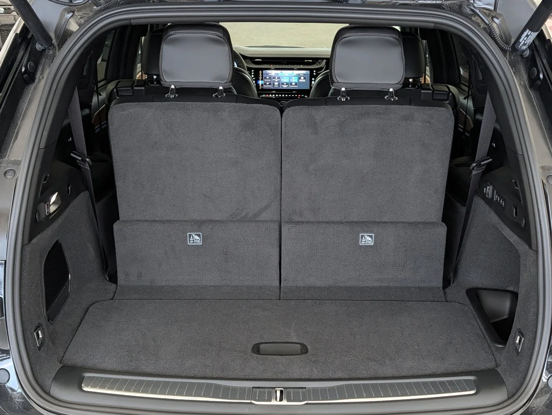 New 2026 Black Jeep Summit - - 4x4 - Dual- Pane Panoramic Sunroof - Trailer Tow Pkg - Palermo Leather & More! image 33