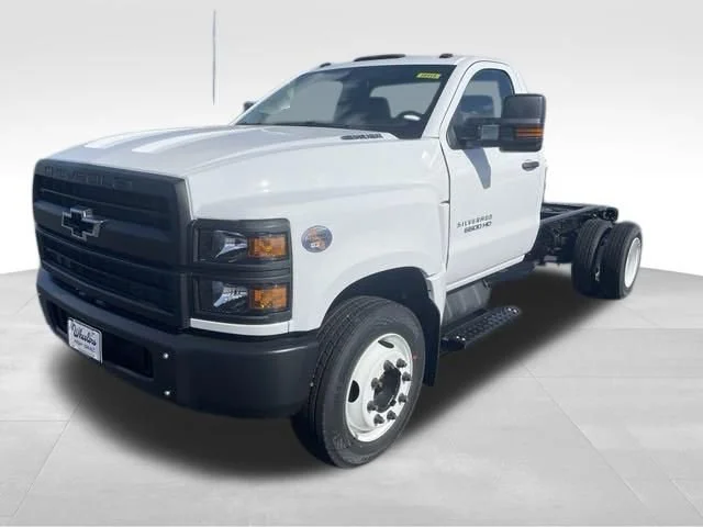2024 Chevrolet Silverado HD Work Regular Cab 141" WB's photo
