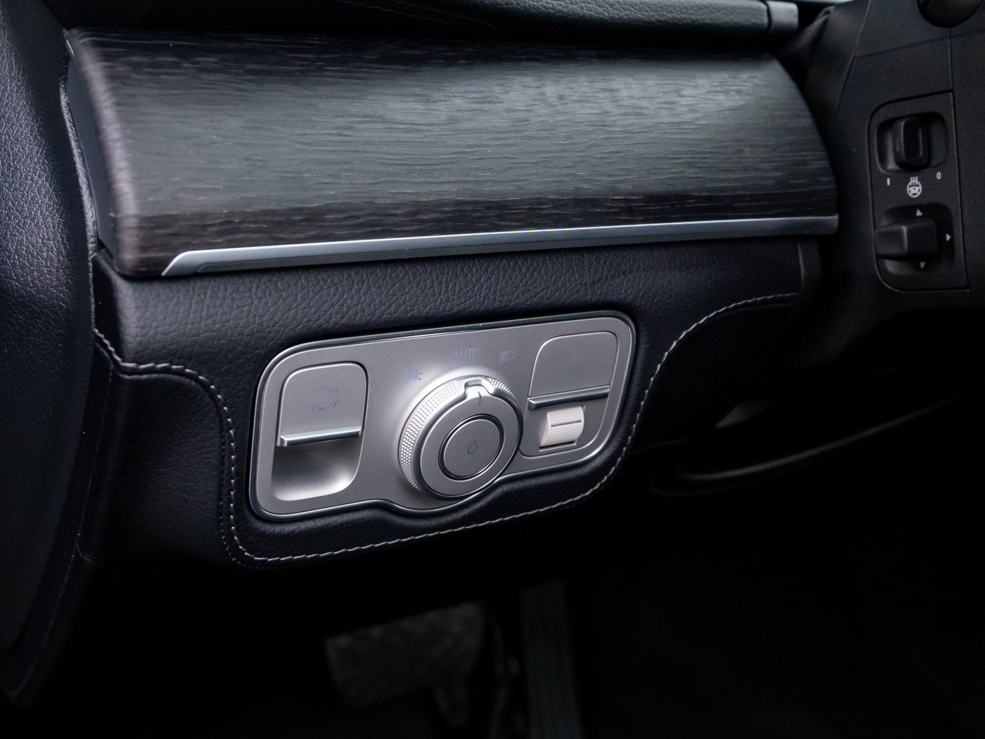 New 2026  Mercedes-Benz GLE 580 image 68