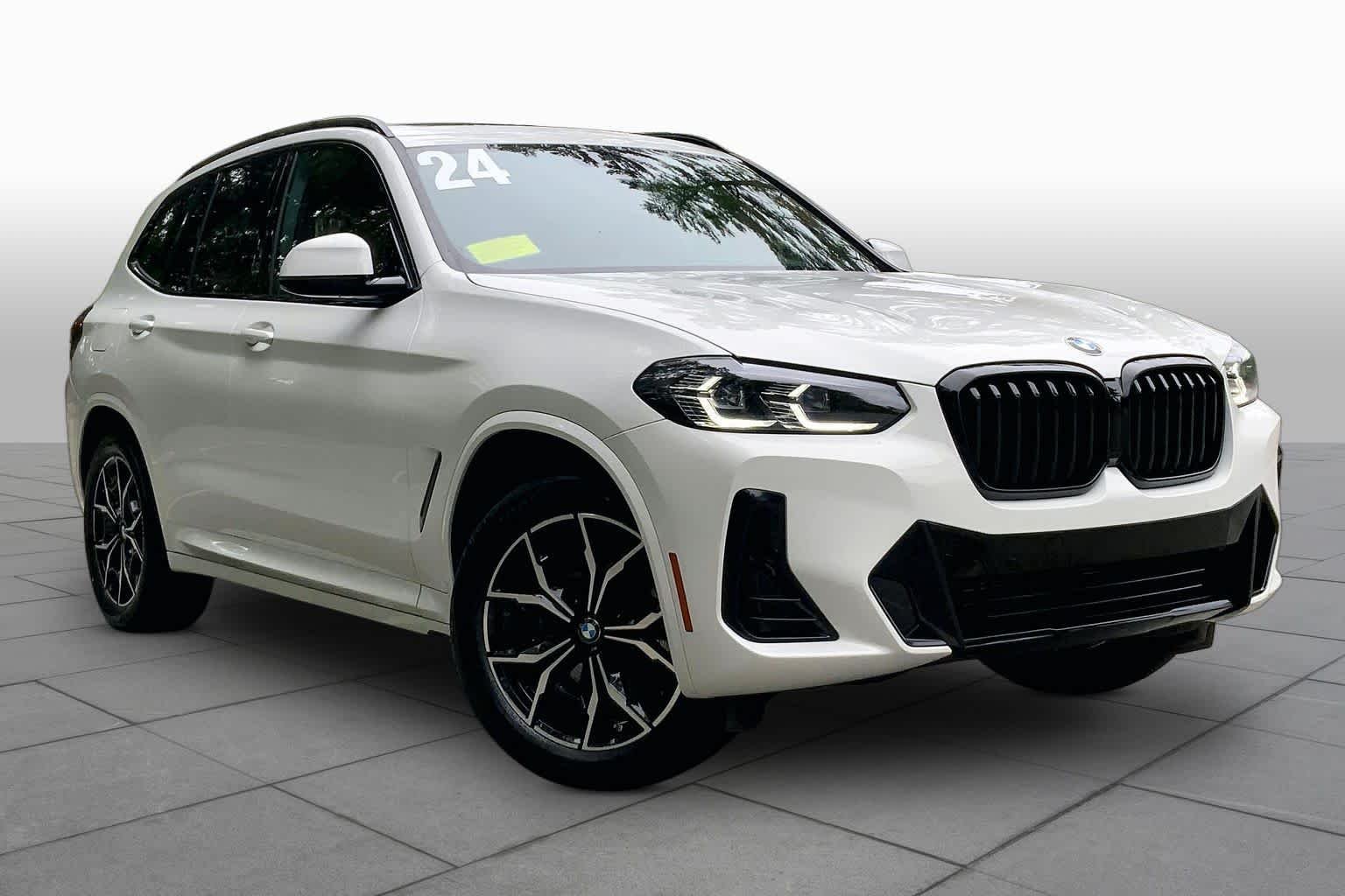 Used 2024 Alpine White BMW xDrive30i image 2