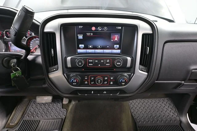 Used 2015 Black GMC SLE image 32