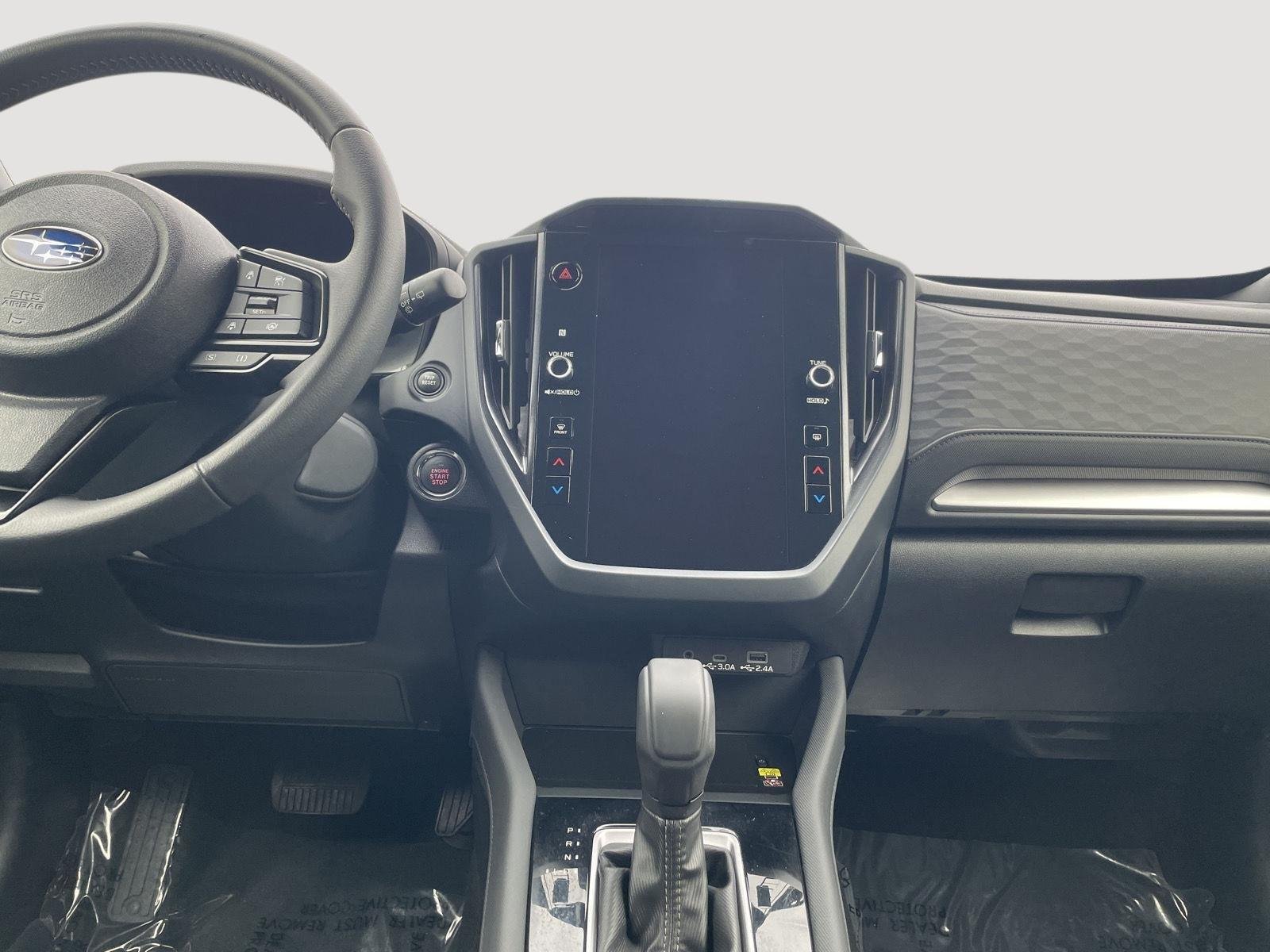 Used 2025 River Rock Pearl Subaru Premium image 29