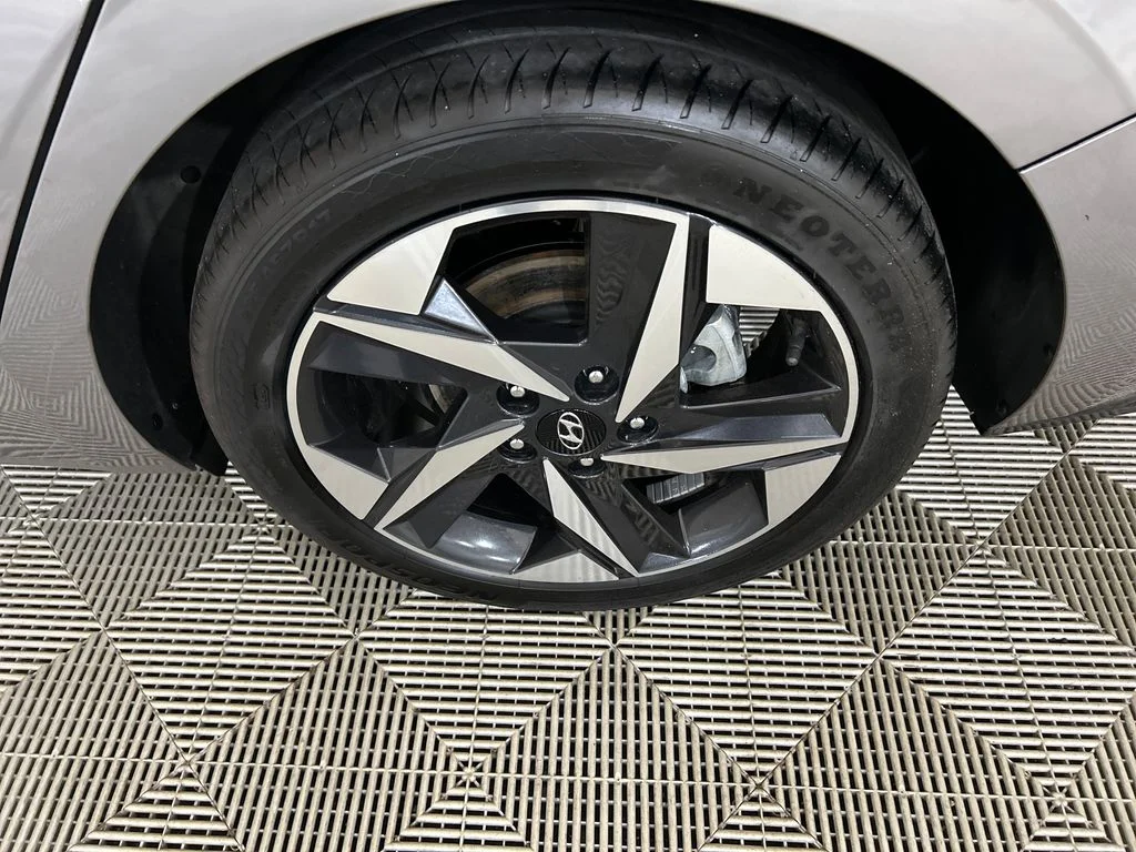 Used 2023 Silver Hyundai Limited image 10