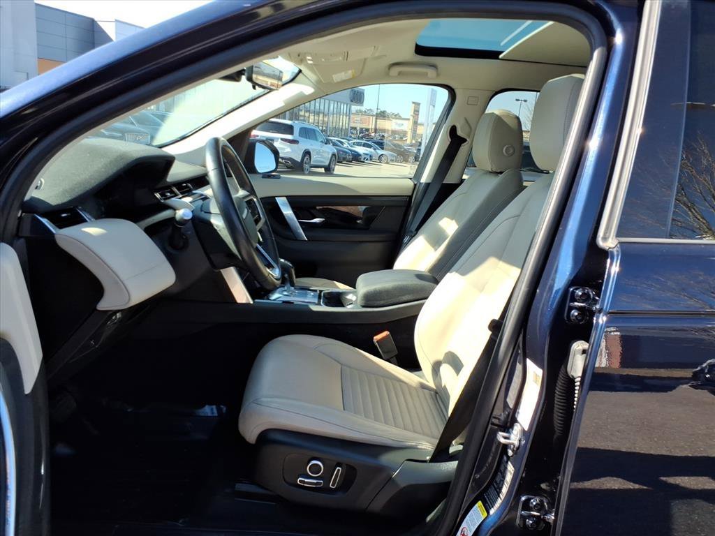 Used 2021 Portofino Blue Metallic Land Rover SE image 11