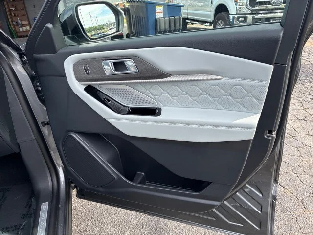 New 2026 Carbonized Gray Metallic Ford Platinum™ image 20