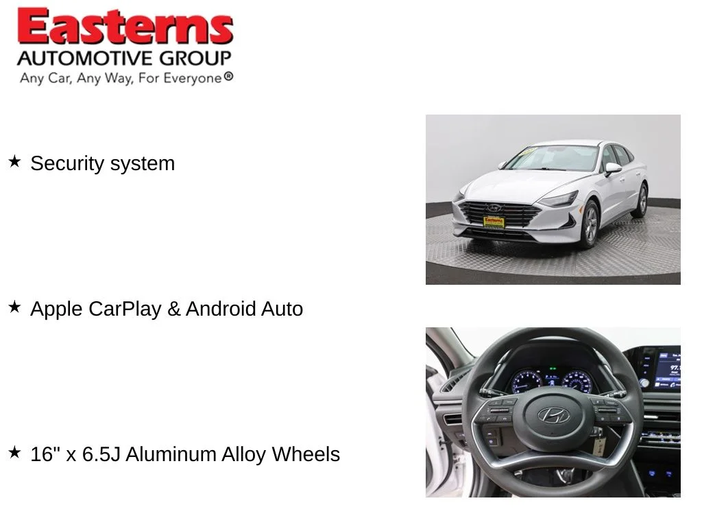 Used 2023 White Hyundai SE image 11