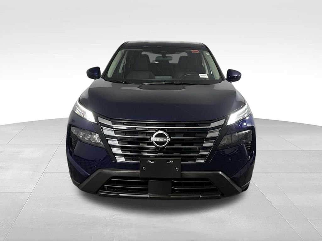 2025 Nissan Rogue SV - Photo 4