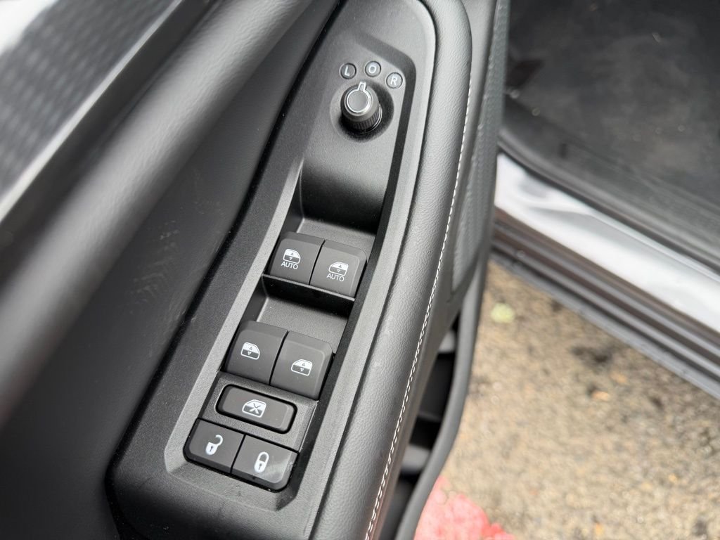 2025 Jeep Grand Cherokee Altitude - Photo 11