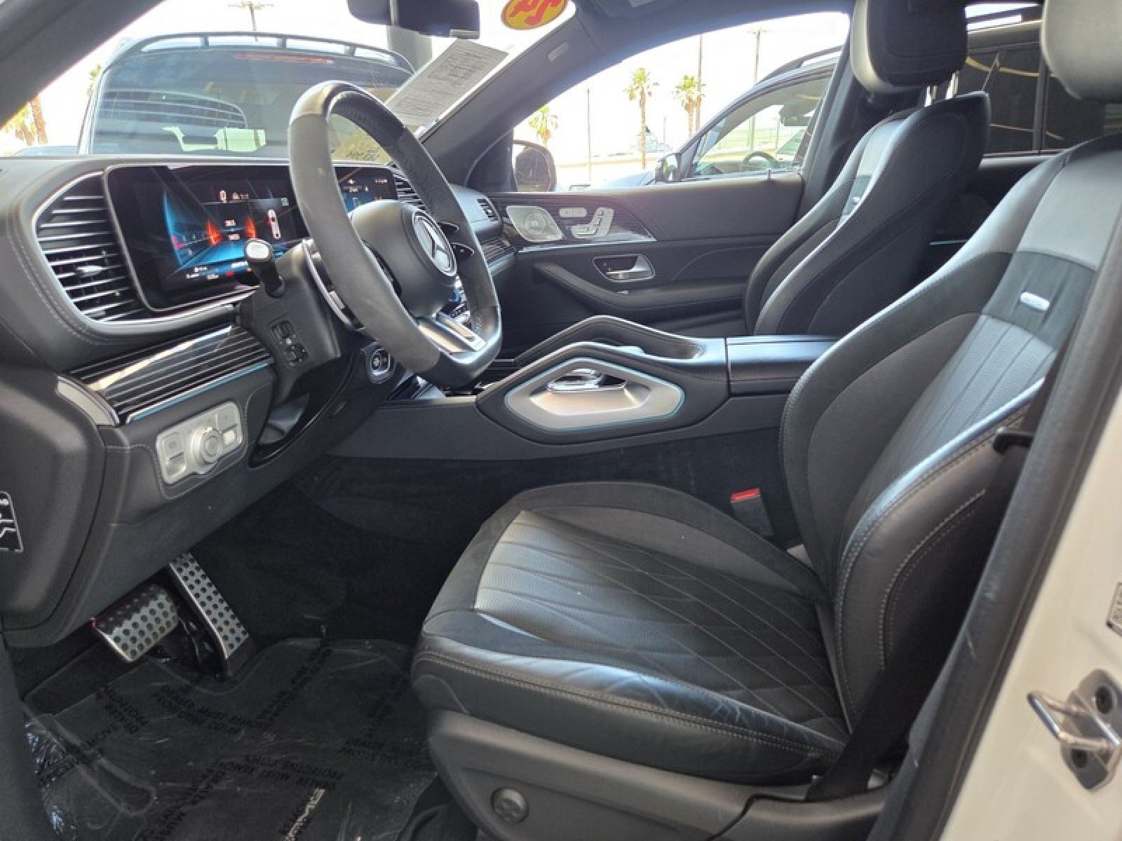 Certified Used 2024 MANUFAKTUR Diamond White Metallic Mercedes-Benz AMG® GLE 53 image 13