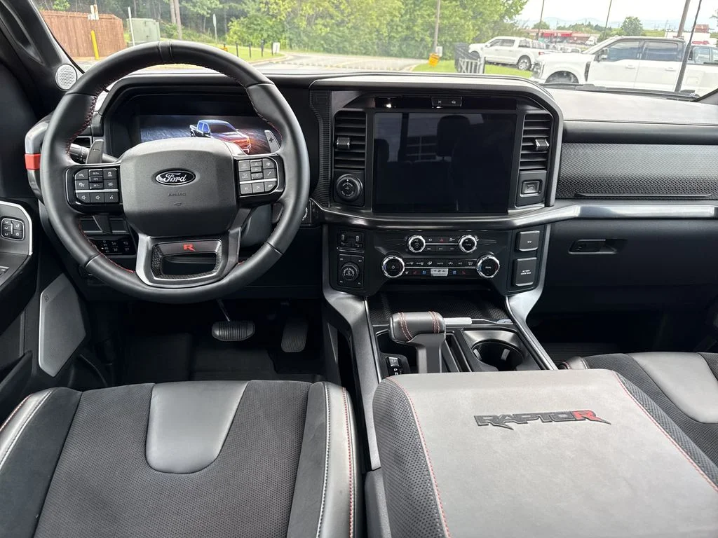 Used 2025 White Ford Raptor image 25