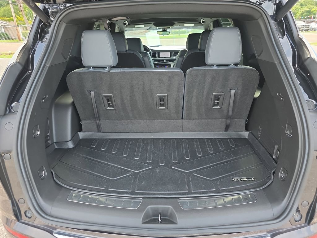 Used 2023 Black Buick Essence image 34