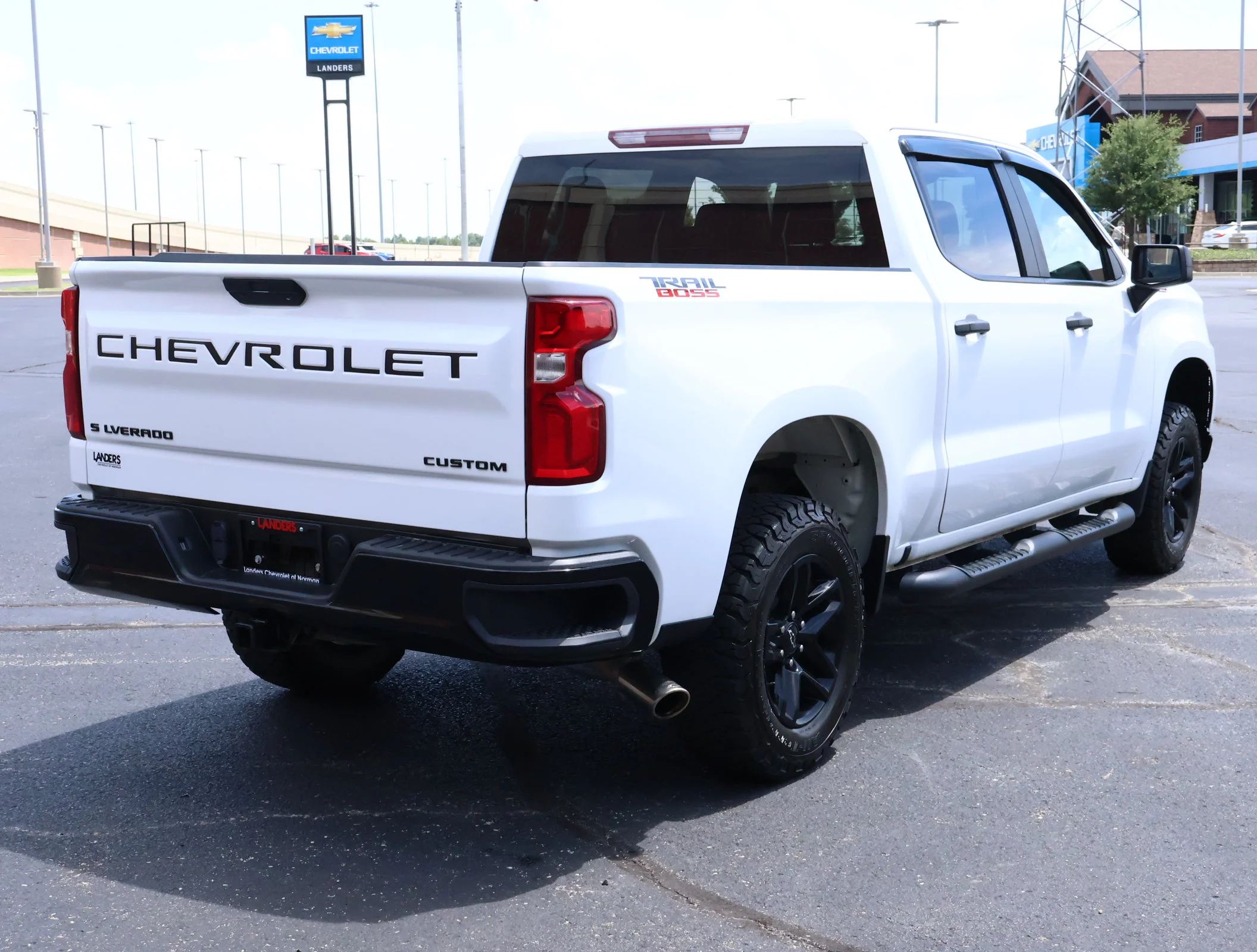 Used 2021 Summit White Chevrolet Custom Trail Boss image 27