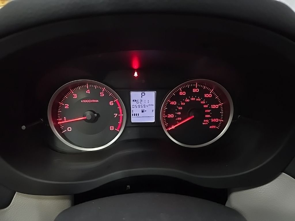 Used 2017 Silver Subaru 2.5i Premium image 24