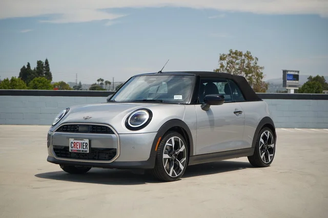 2026 MINI Convertible Signature Plus