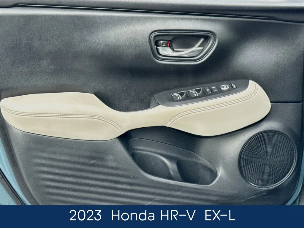 Used 2023  Honda EX-L image 17