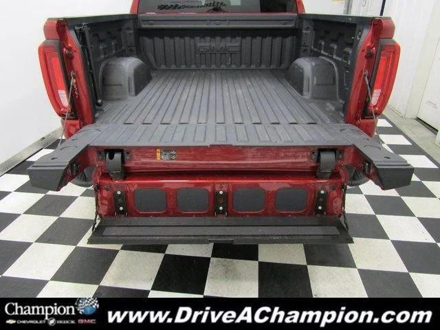 Certified Used 2025 Volcanic Red Tintcoat GMC SLT image 18