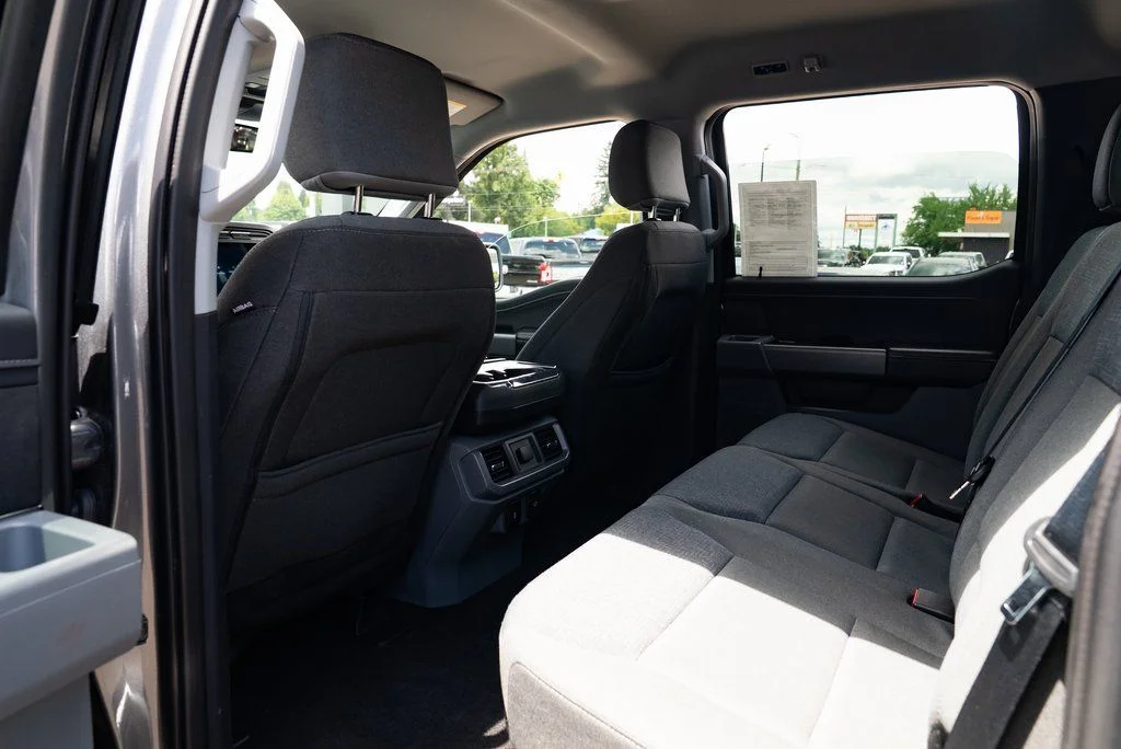 Used 2024 Gray Ford XLT image 22