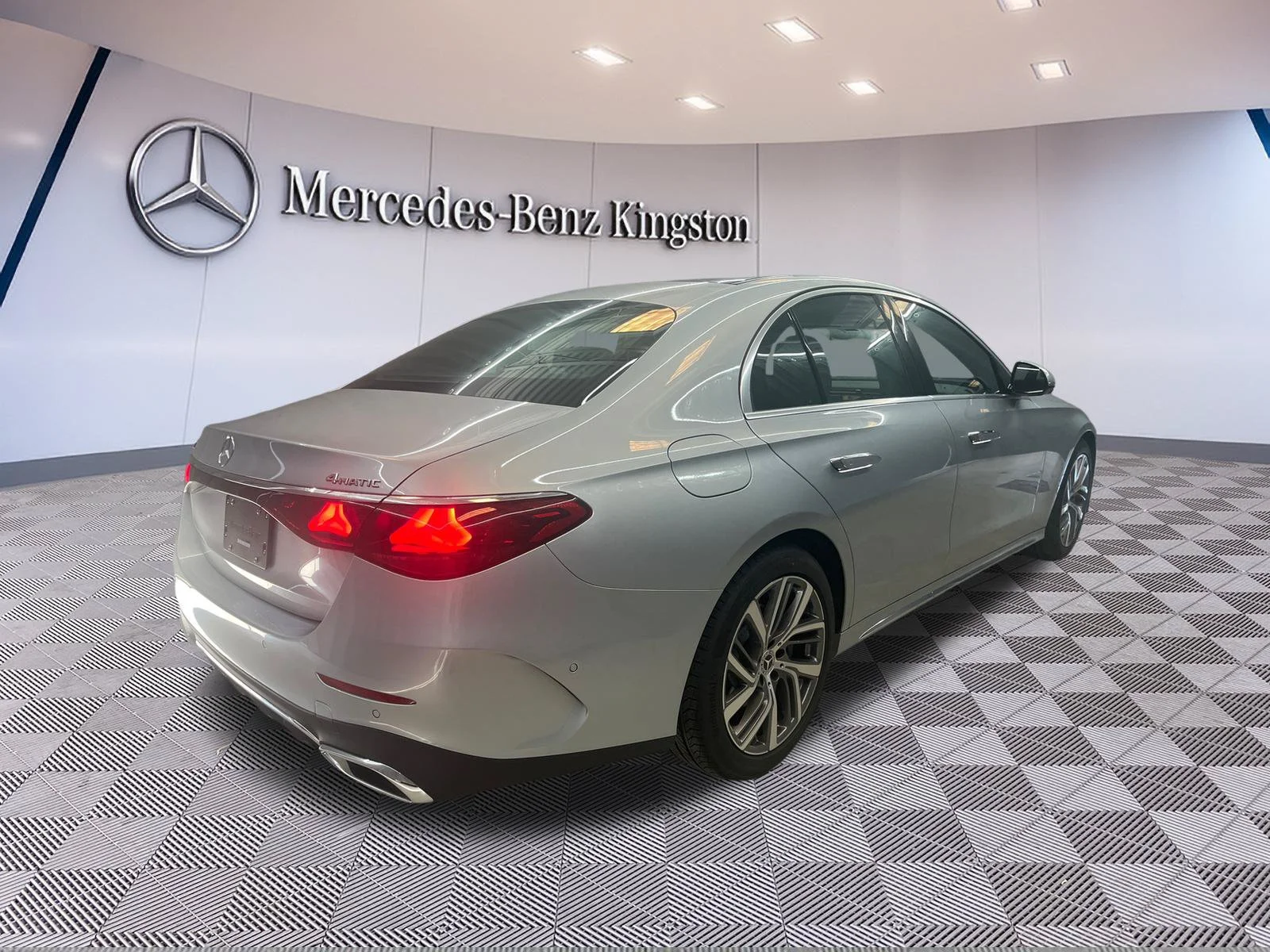 New 2027 Silver Mercedes-Benz E 350 image 5