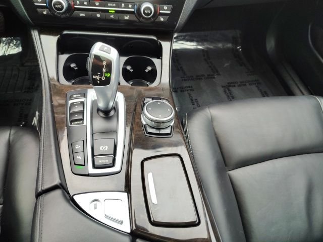 Used 2015 Silver BMW 528i xDrive image 23