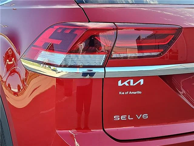 Used 2021 Red Volkswagen 3.6L V6 SEL Premium R-Line All-wheel Drive 4MOTION image 7