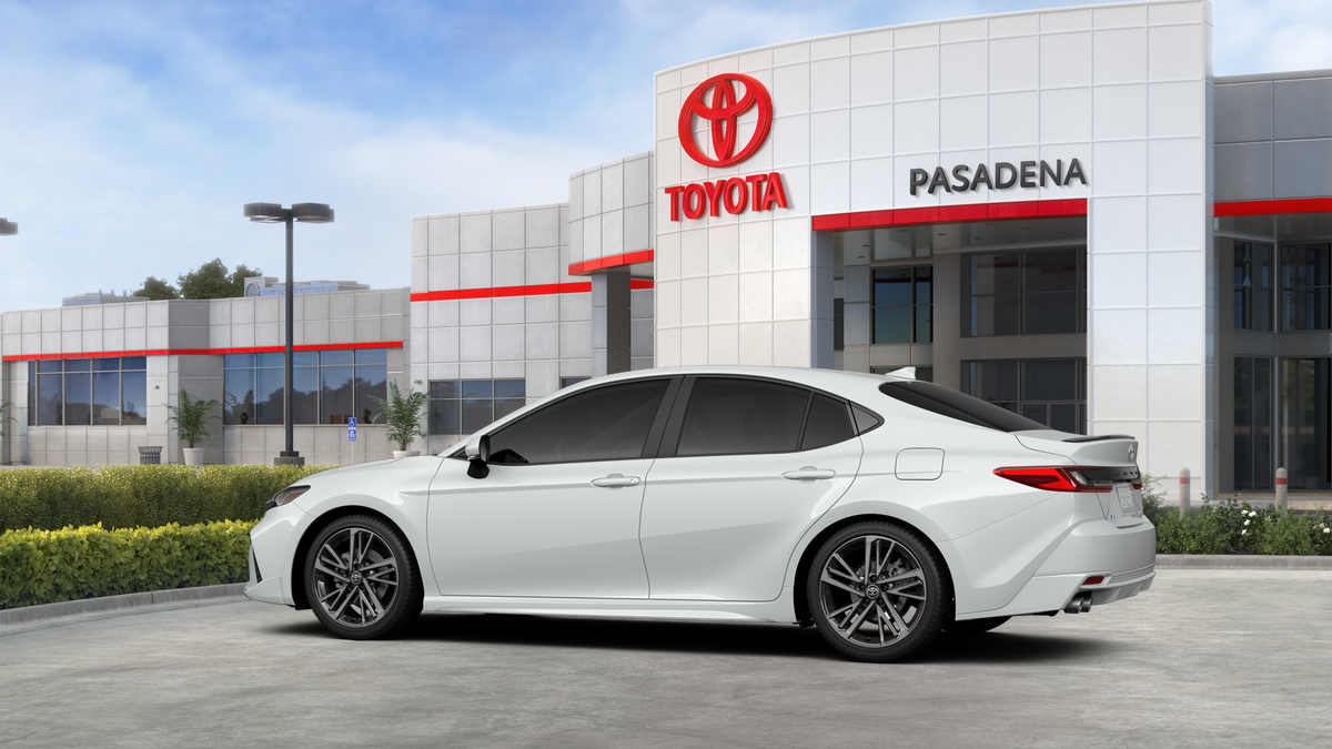 New 2026 Wind Chill Pearl Toyota XSE image 32