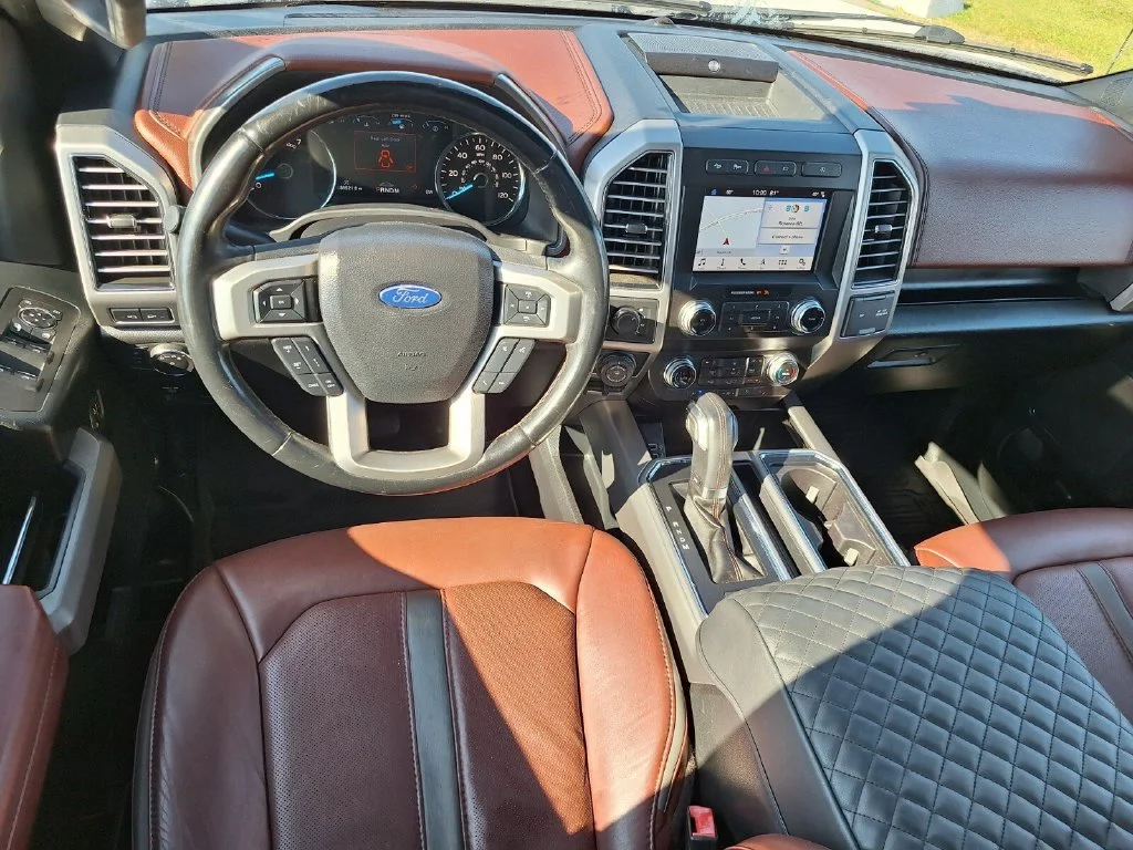 Certified Used 2019 White Platinum Clearcoat Metallic Ford Platinum image 9