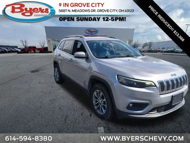 Used 2019 Silver Jeep Latitude Plus image 1