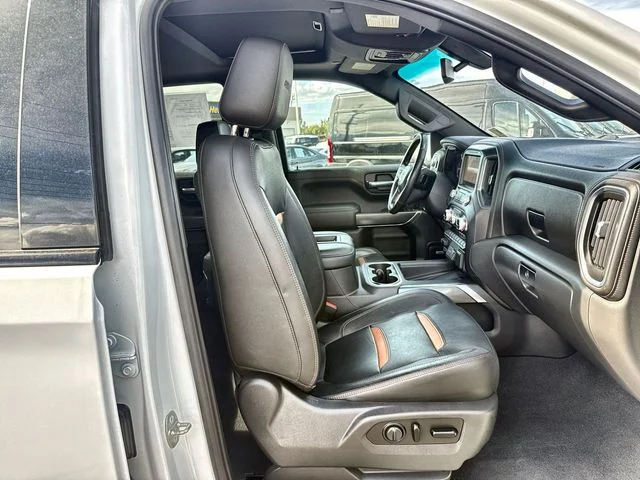 Used 2019 White GMC AT4 image 25