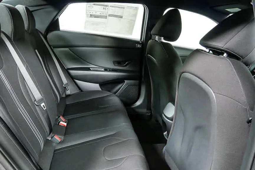 New 2026 Amazon Gray Hyundai SEL Sport image 31