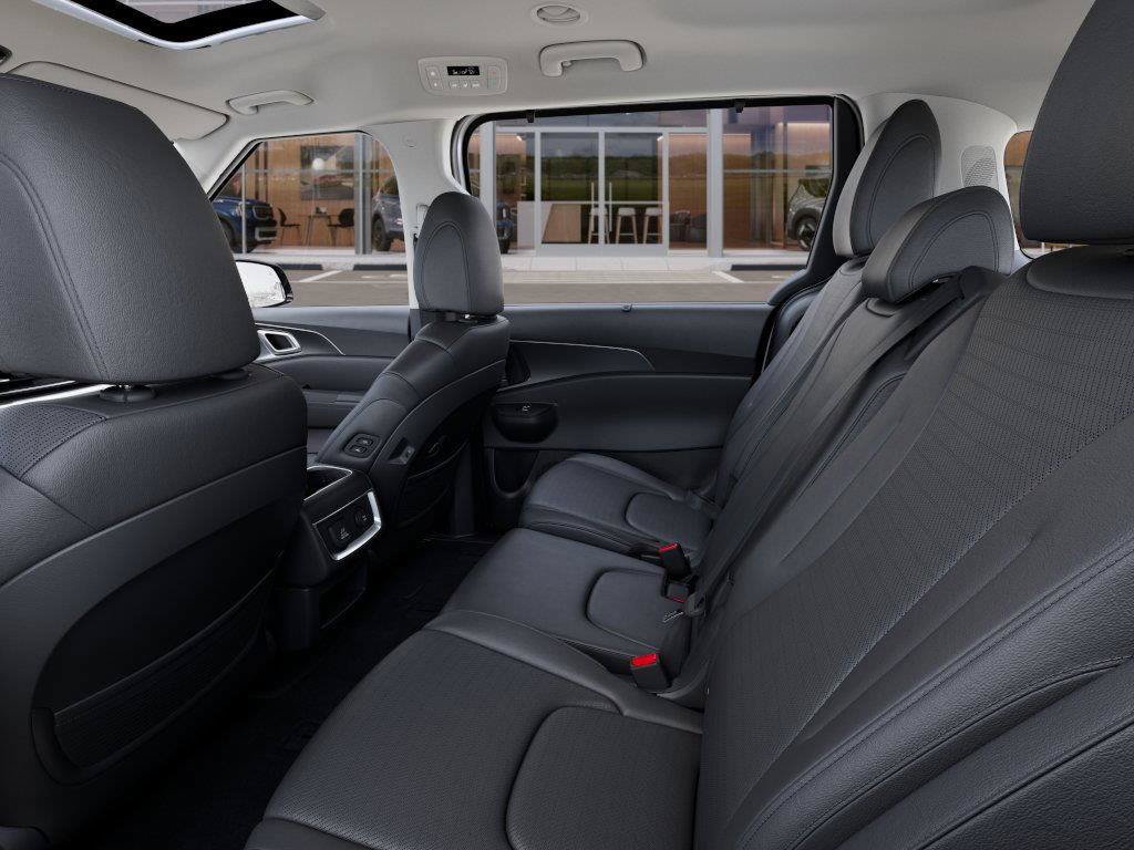New 2026 Snow White Pearl Kia SX Prestige image 18
