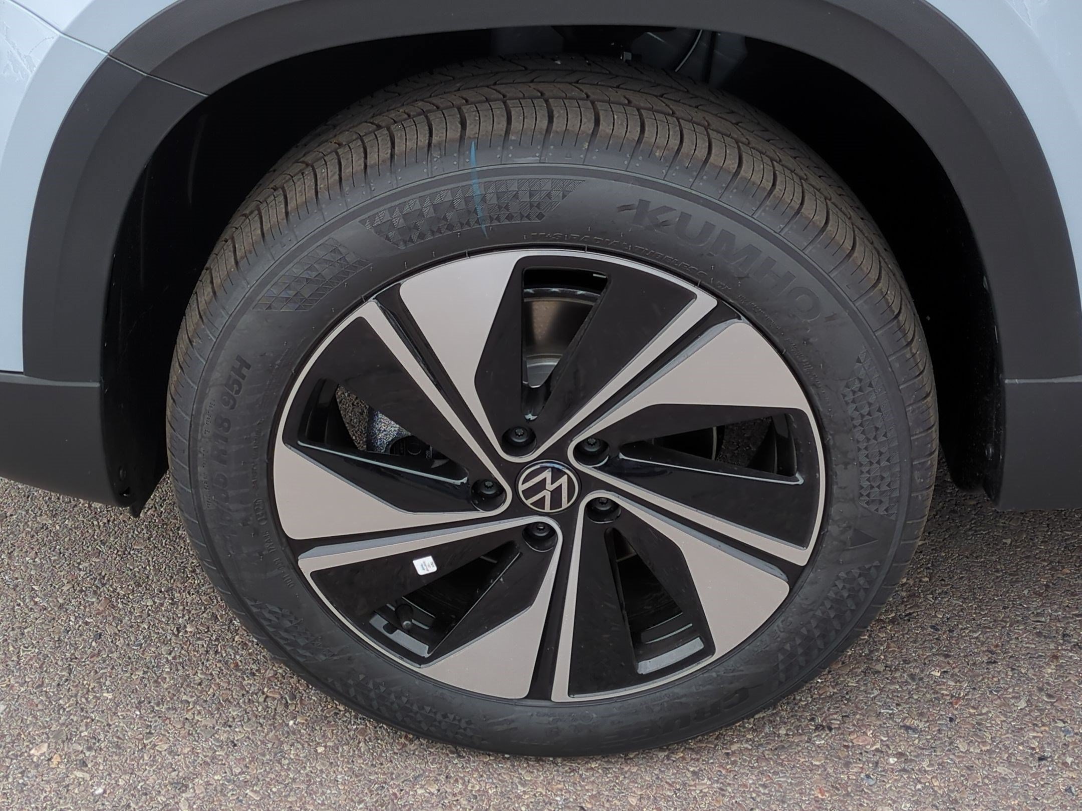 New 2026 Monument Gray Volkswagen SE image 17