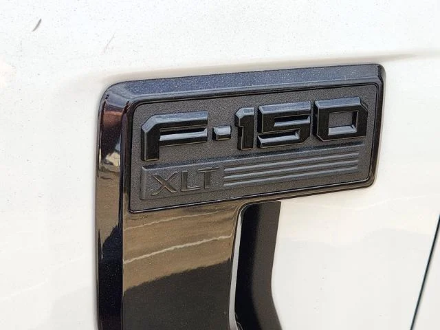 New 2026 Oxford White Ford XLT image 31