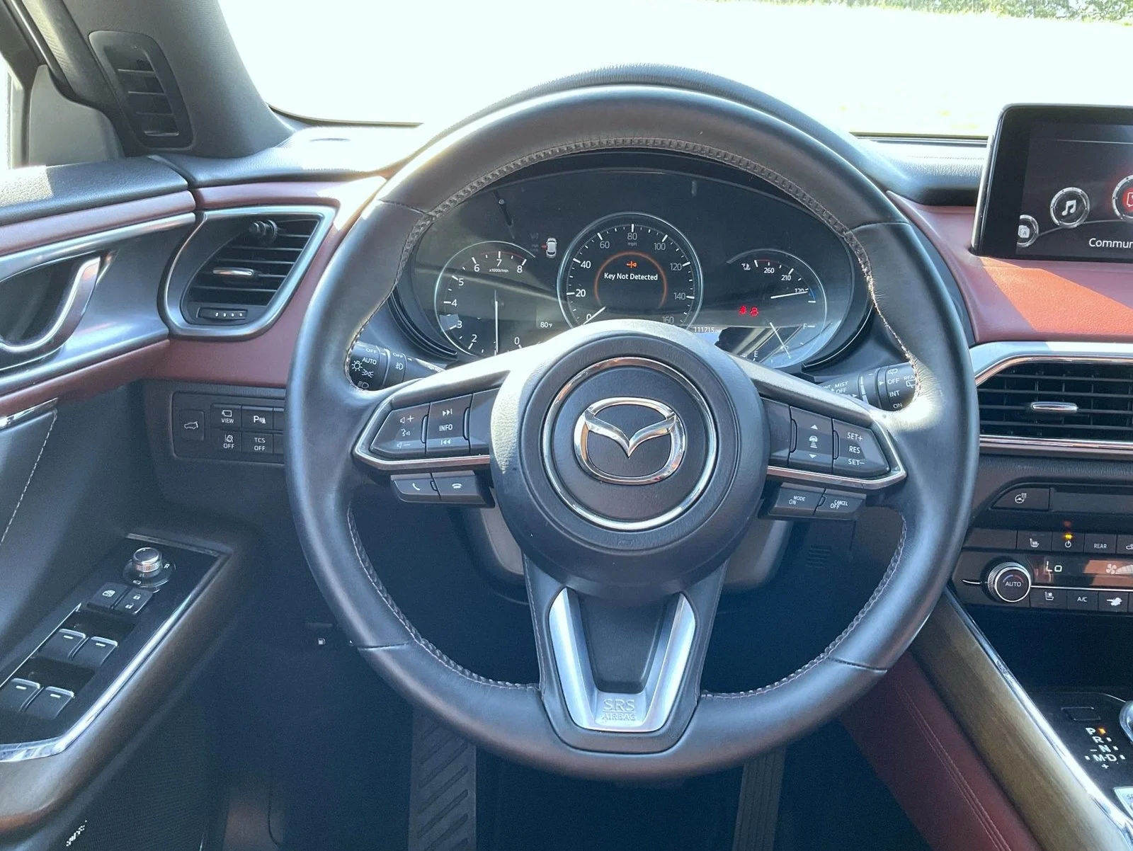 Used 2019 White Mazda Signature image 11