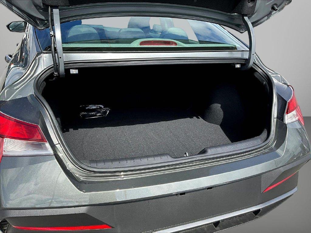 New 2026 Gray Hyundai SE image 7