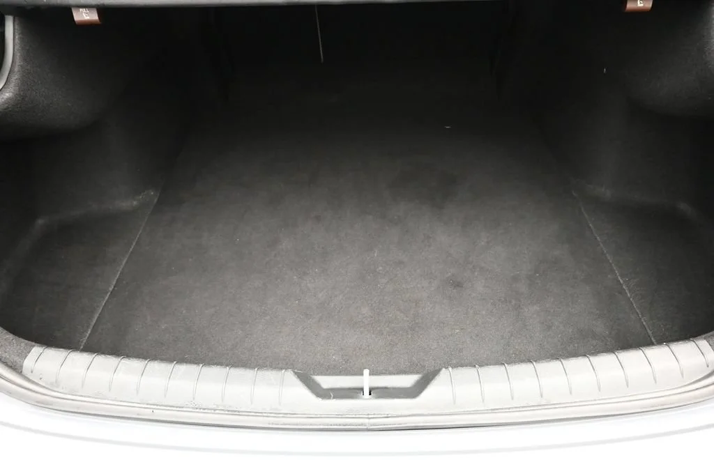 Used 2025 Blue Hyundai SEL image 16