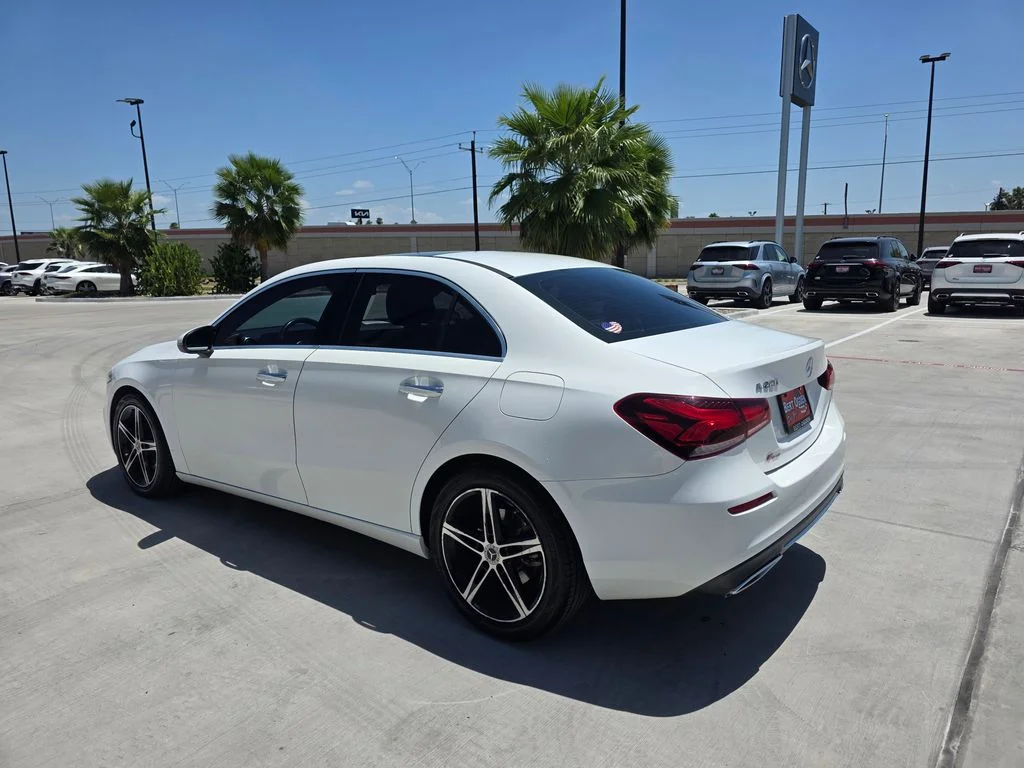 Used 2019 White Mercedes-Benz A 220 image 5
