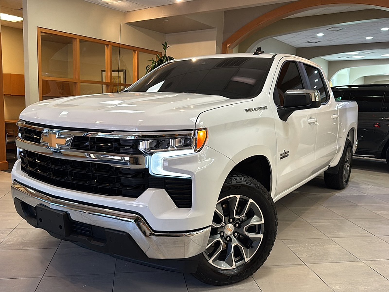 Used 2026 Summit White Chevrolet LT image 1