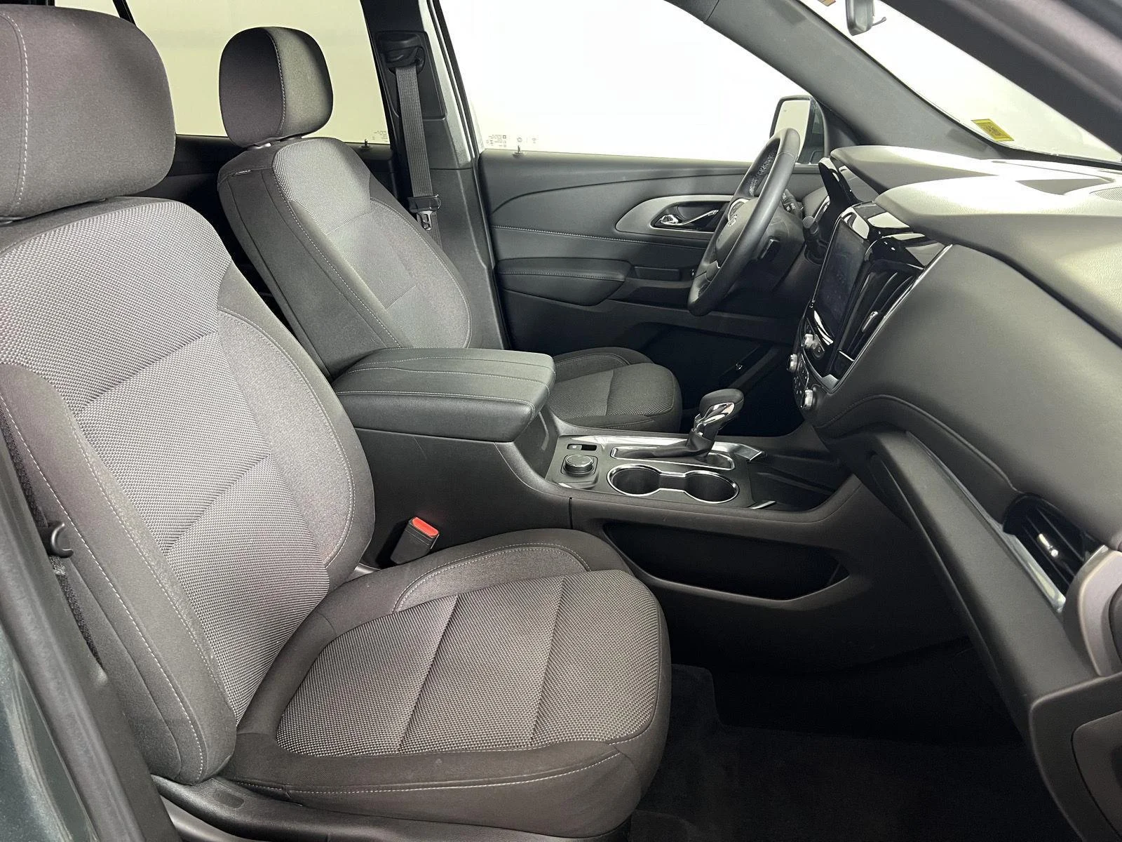 Used 2023 Silver Sage Metallic Chevrolet LT Cloth image 24