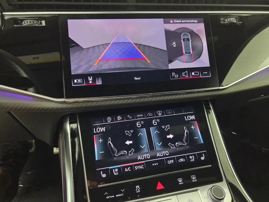 Used 2024 Daytona Gray Pearl Effect Audi 4.0T image 13