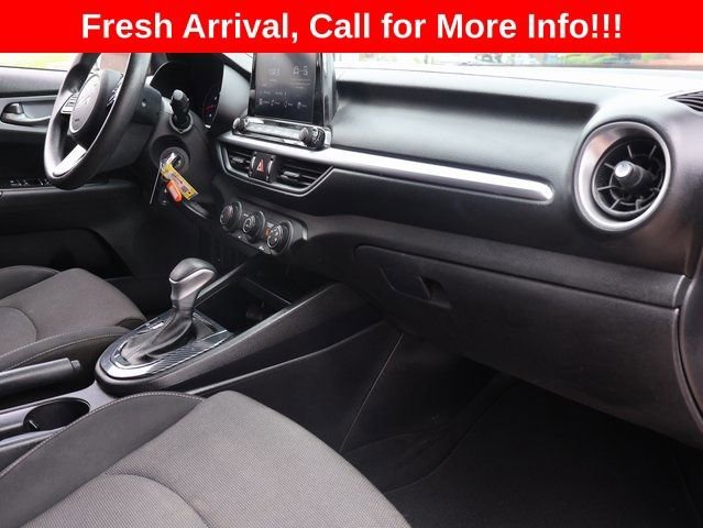 Used 2022  Kia LXS image 9
