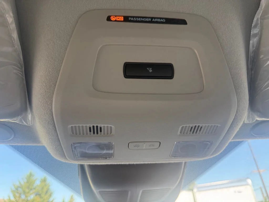New 2026 Oxford White Ford Cargo Van image 32
