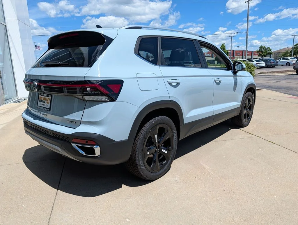 New 2026 Gray Volkswagen 1.5T SEL image 3