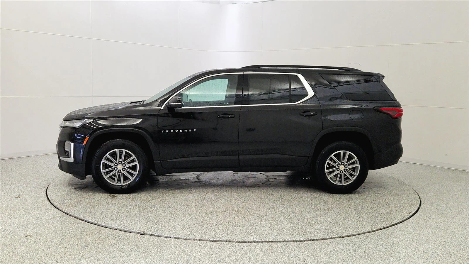 Used 2023 Mosaic Black Metallic Chevrolet LT Cloth image 4