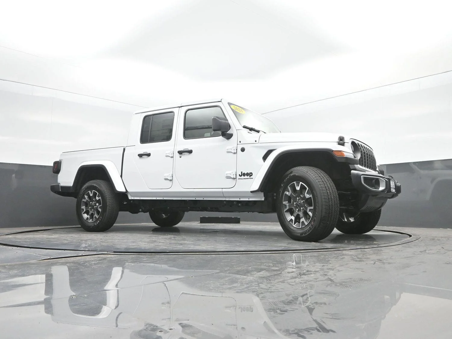 New 2026 Bright White Clear-Coat Exterior Paint Jeep Sahara image 34